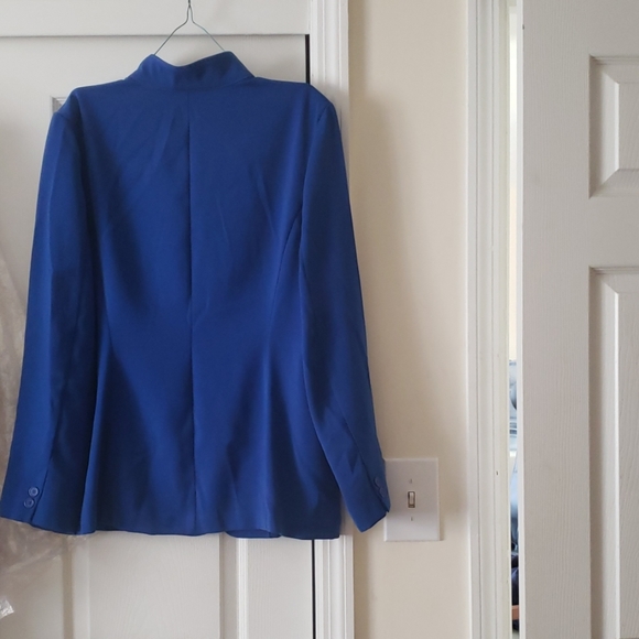 Blue blazer - Picture 2 of 2